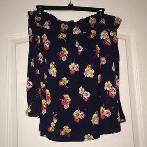 Floral shoulder shirt